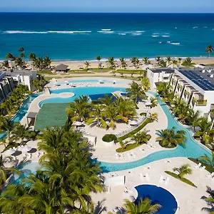 ***** Resort Dreams Onyx & Dominican Republic