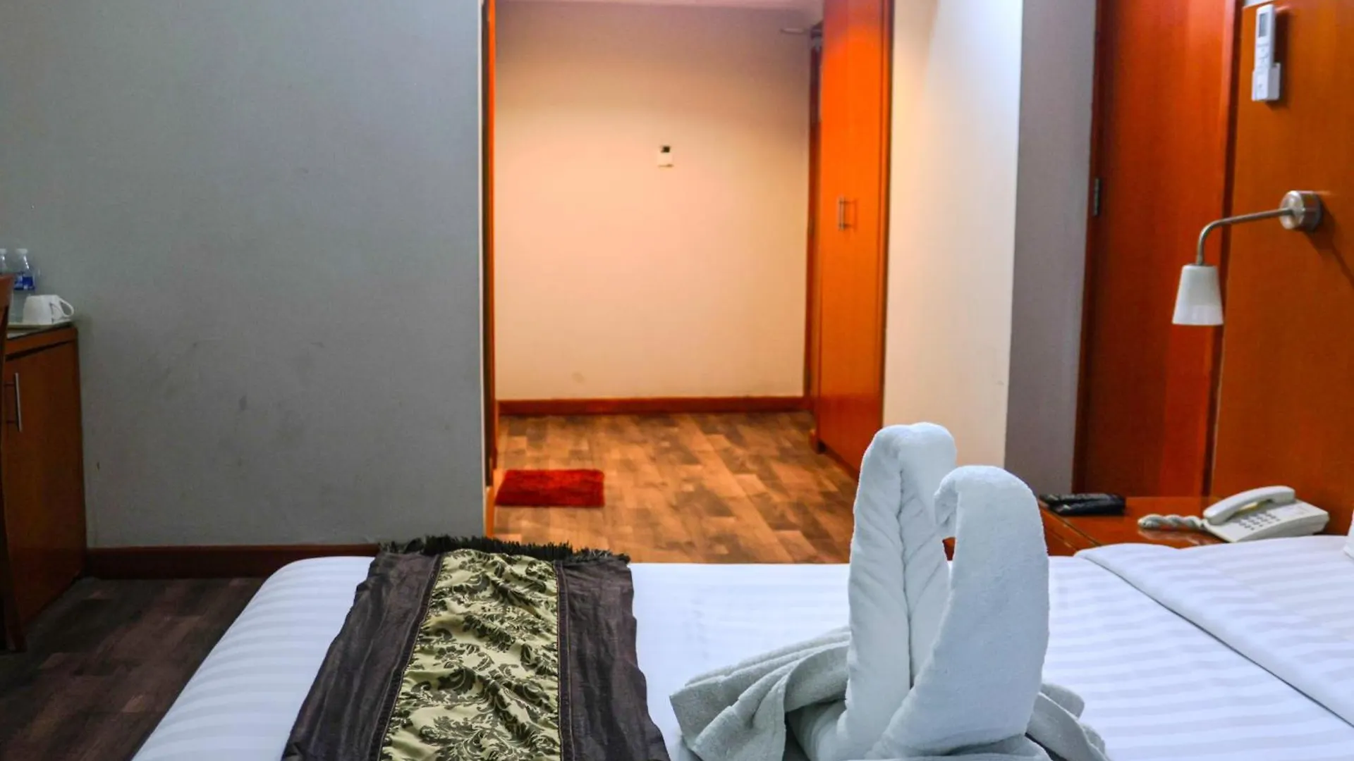 Boonmax Hotel Dubai